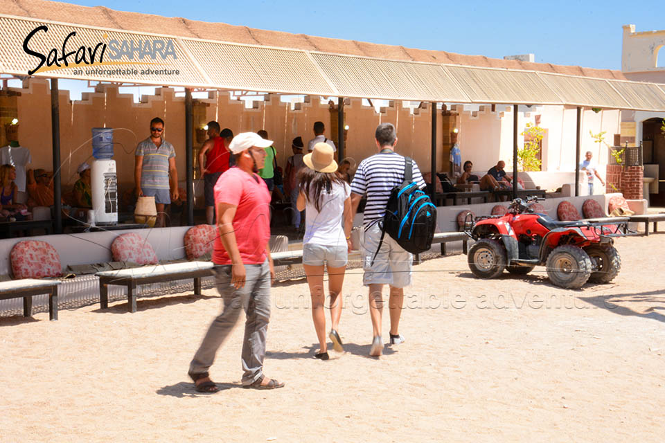Safari nel deserto al tramonto di Hurghada in quad