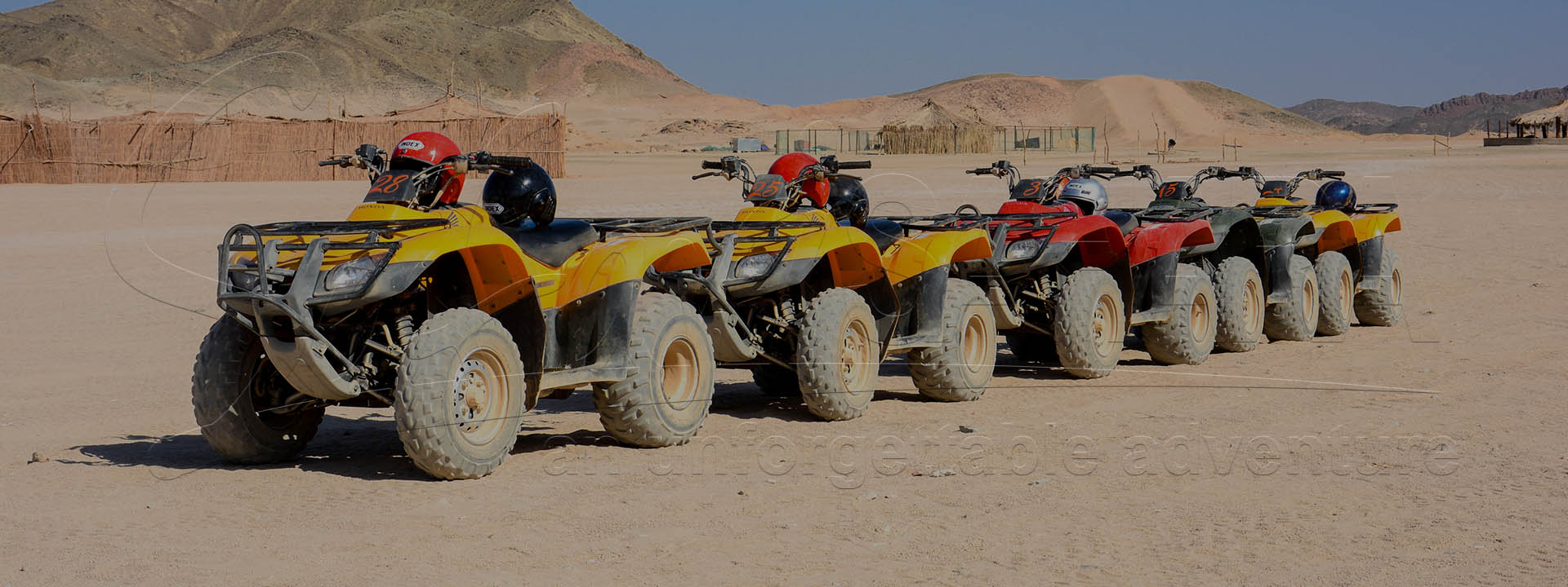 Tramonto in quad nel deserto di Sharm el-Sheikh