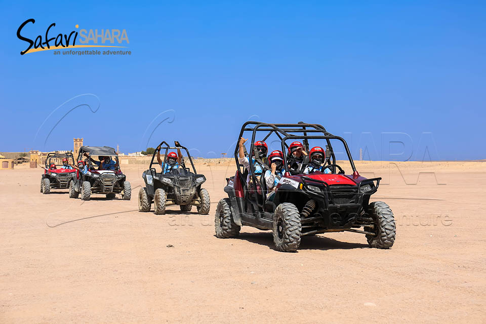 Gita mattutina in dune buggy Polaris RZR a Sharm